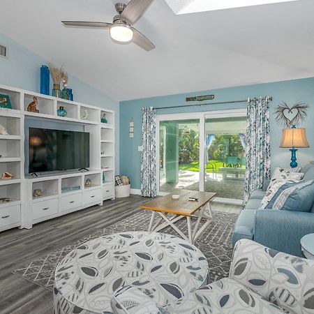 Dog Friendly Home Wprivate Fenced Yard, Garage & Fire Pit Steps To The Beach! New Smyrna Beach Exteriér fotografie