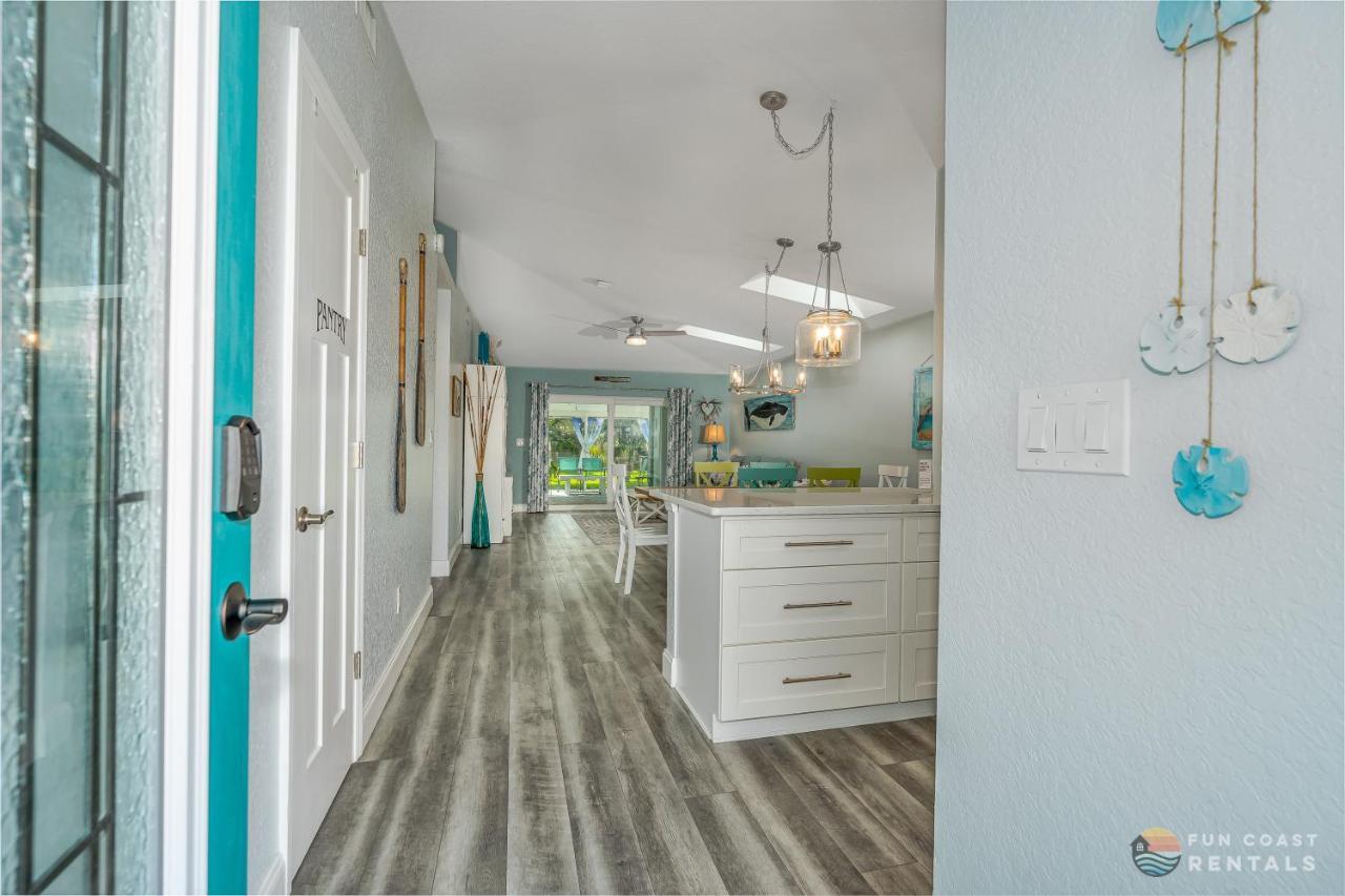 Dog Friendly Home Wprivate Fenced Yard, Garage & Fire Pit Steps To The Beach! New Smyrna Beach Exteriér fotografie