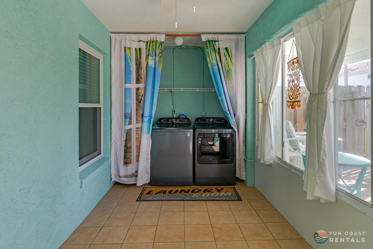 Dog Friendly Home Wprivate Fenced Yard, Garage & Fire Pit Steps To The Beach! New Smyrna Beach Exteriér fotografie